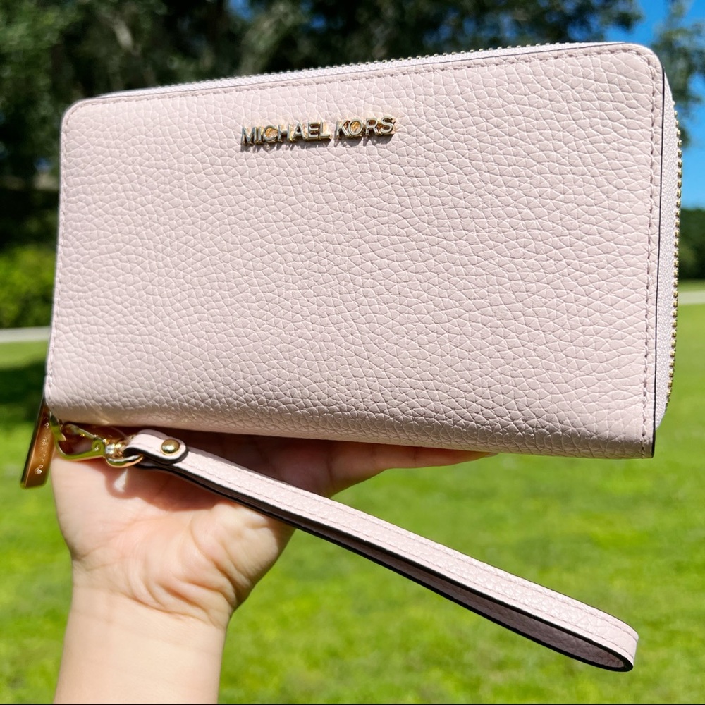 Michael Kors Jet Set Multifunction Phone Wristlet Pebbled Leather Powder Blush - Picture 5 of 5